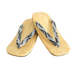 へび柄鼻緒雪駄