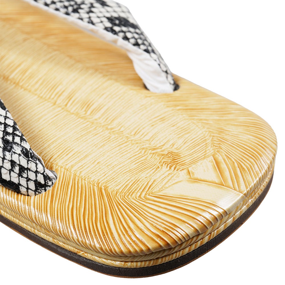 ヘビ柄鼻緒　白　ビニール雪駄　雪駄底金具付き　SSサイズ